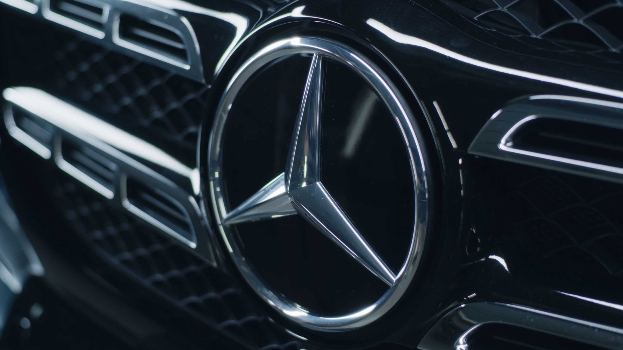 zaporozhye-ukraine-june-24-2022-luxury-black-mercedes-benz-car-after-repairing-and-mai-SBI-351172961 mercedes repair, mercedes GLE, mercedes SUV, mercedes amg